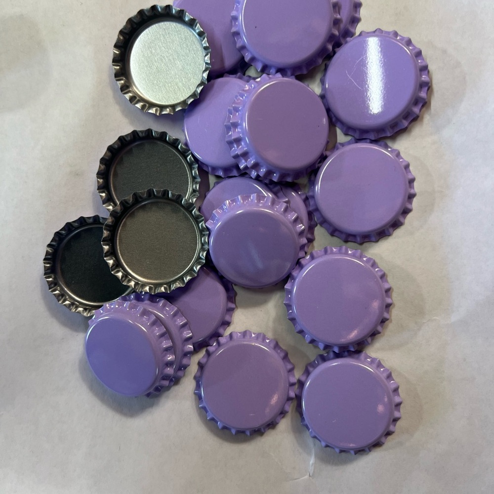 New Metal Bottle Caps for Crafts, Jewelry, Scrapbooking and more. Lot of 100 - Picture 8 of 8
